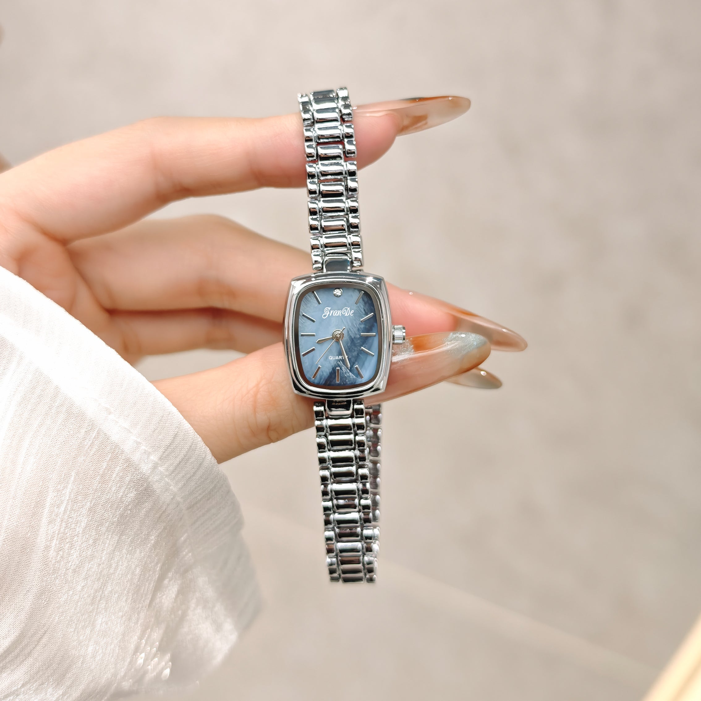 JRANDE H1702L Quartz Watches Stainless Steel Water Resistant